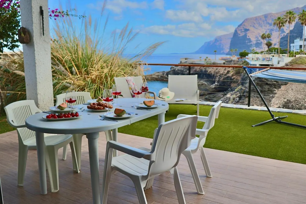 Vakantiehuis Panoramic Seaview Escape Villa Puerto de Santiago